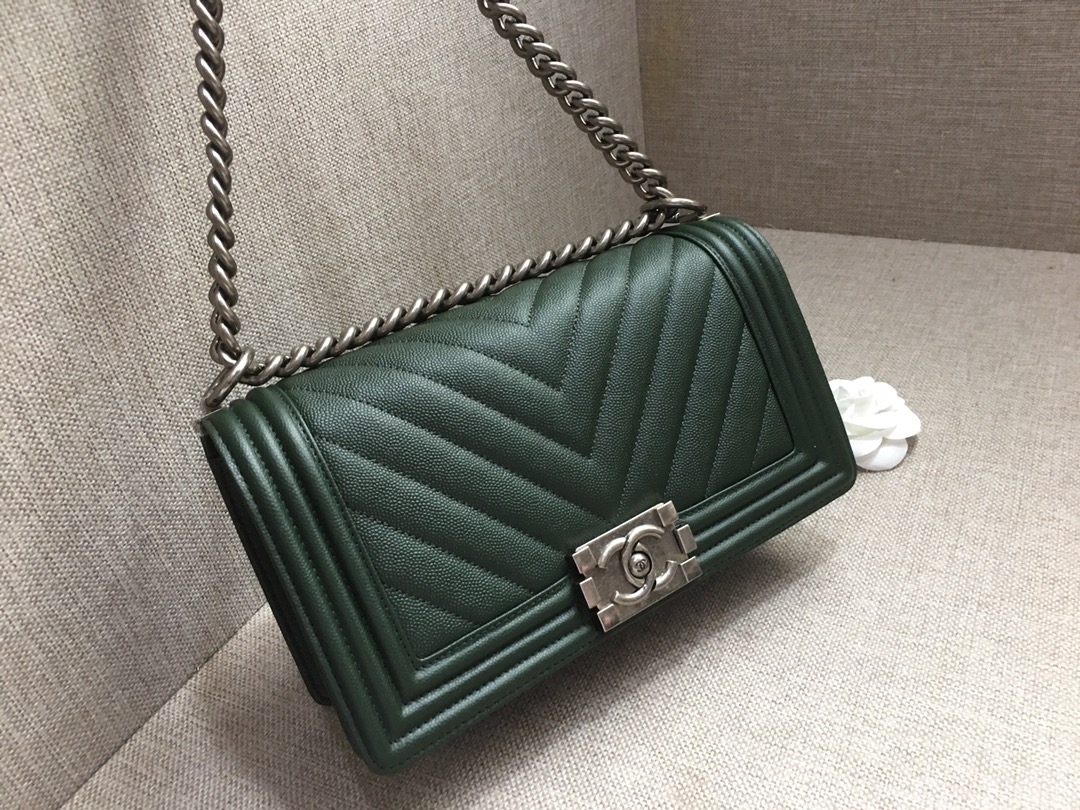 Caviar Medium Boy Handbag Flap Bag A67086 Dark Green